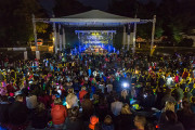Taschenlampenkonzert 2015 auf der Freilichtbühne
